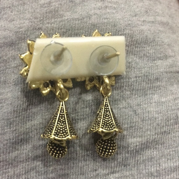 NWT: HANDCRAFTED Traditional Royal Bling Bollywood Earrings Gold Tone - Picture 6 of 9
